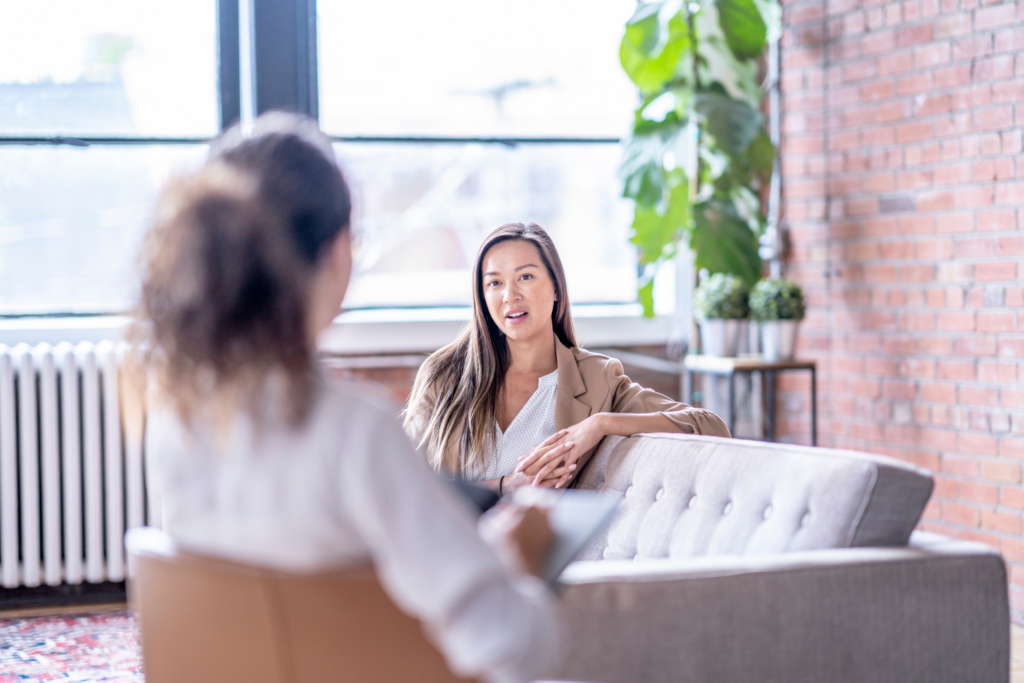 woman speaking with her psychiatrist about her wellbutrin withdrawal symptoms